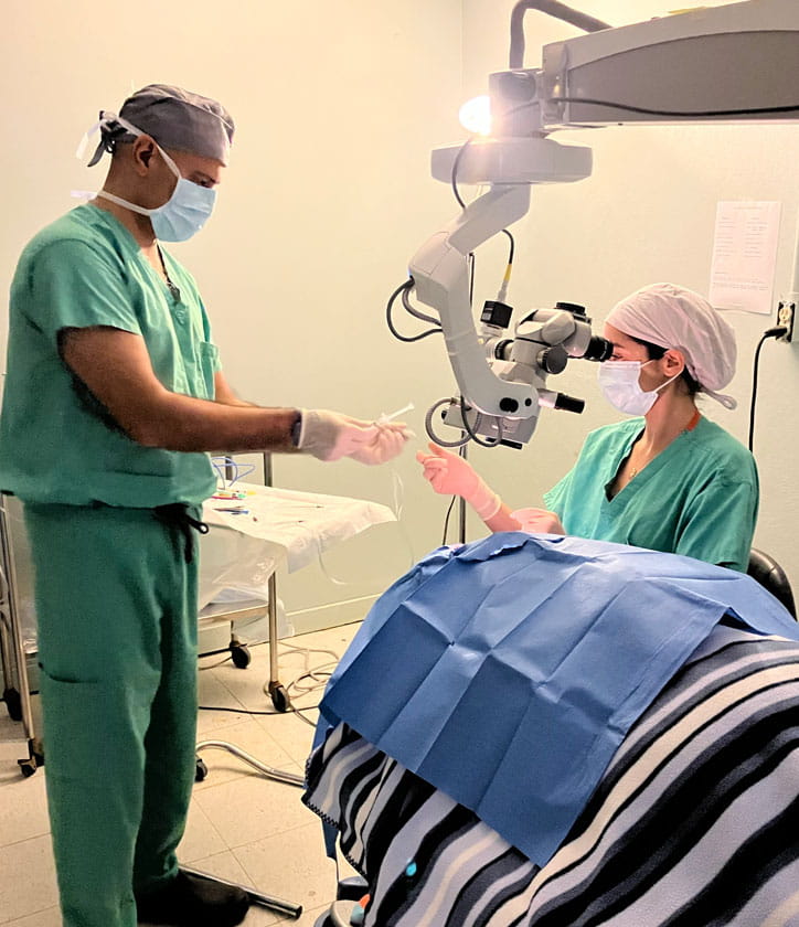 doctors working in surgery