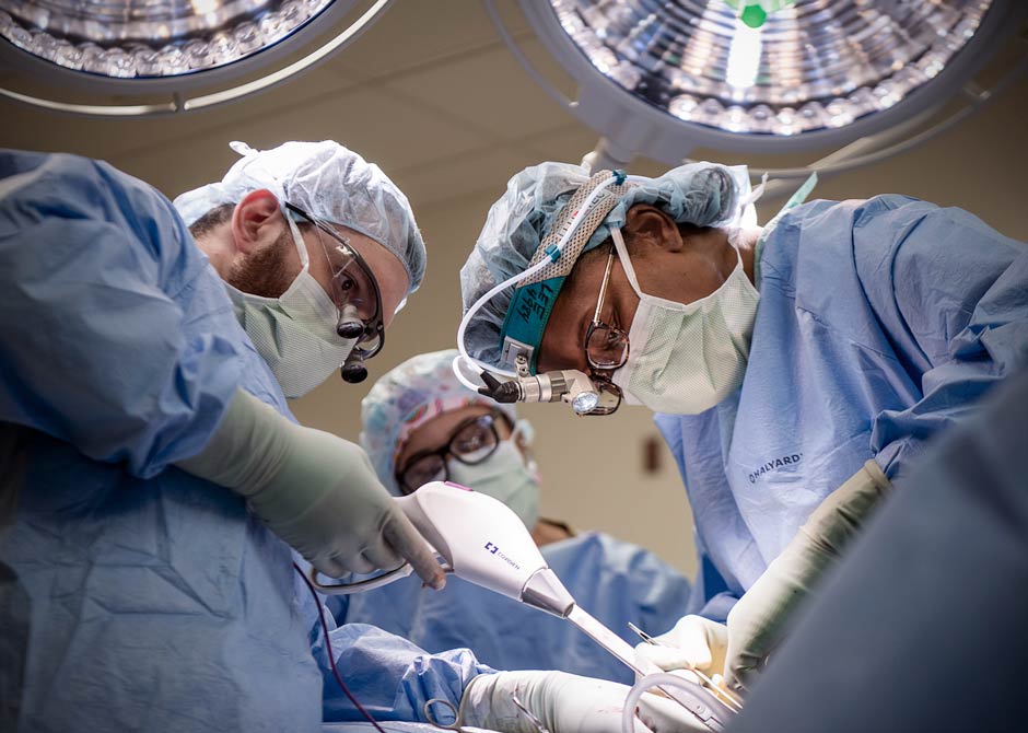 Urologists-in-surgery