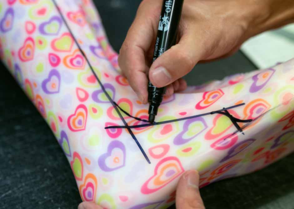 Drawing angle with marker on food prosthetic